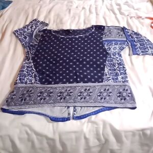 Lucky Brand XLG Long Sleeve Blouse Blue And White Good Condition